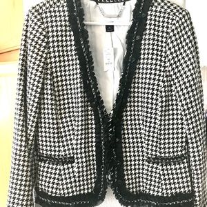 WHITE HOUSE BLACK MARKET HOUNDSTOOTH JACKET